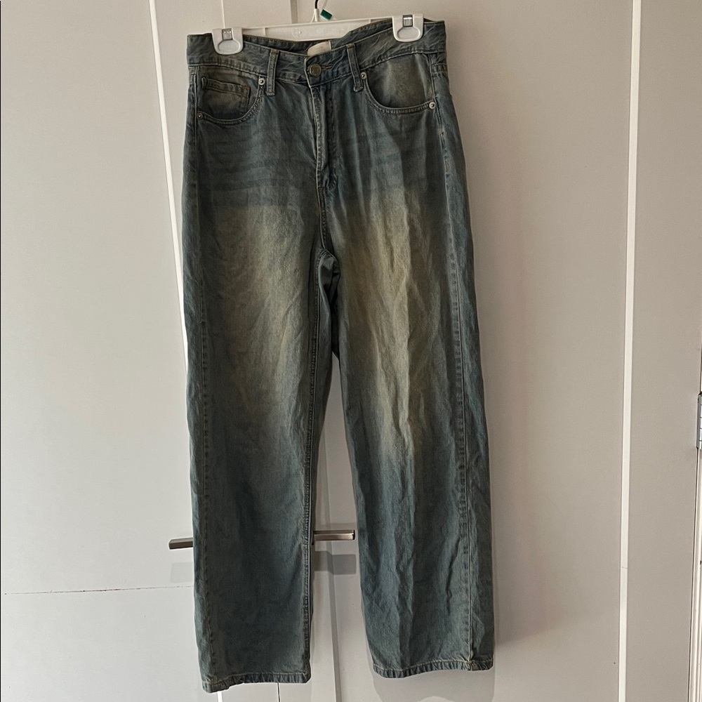Simple Society size 7 “28 Relaxed Fit Faded Blue Distressed Jeans